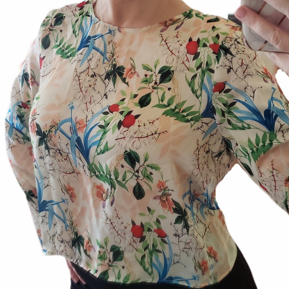 Philosophy cropped satin blouse long sleeve floral